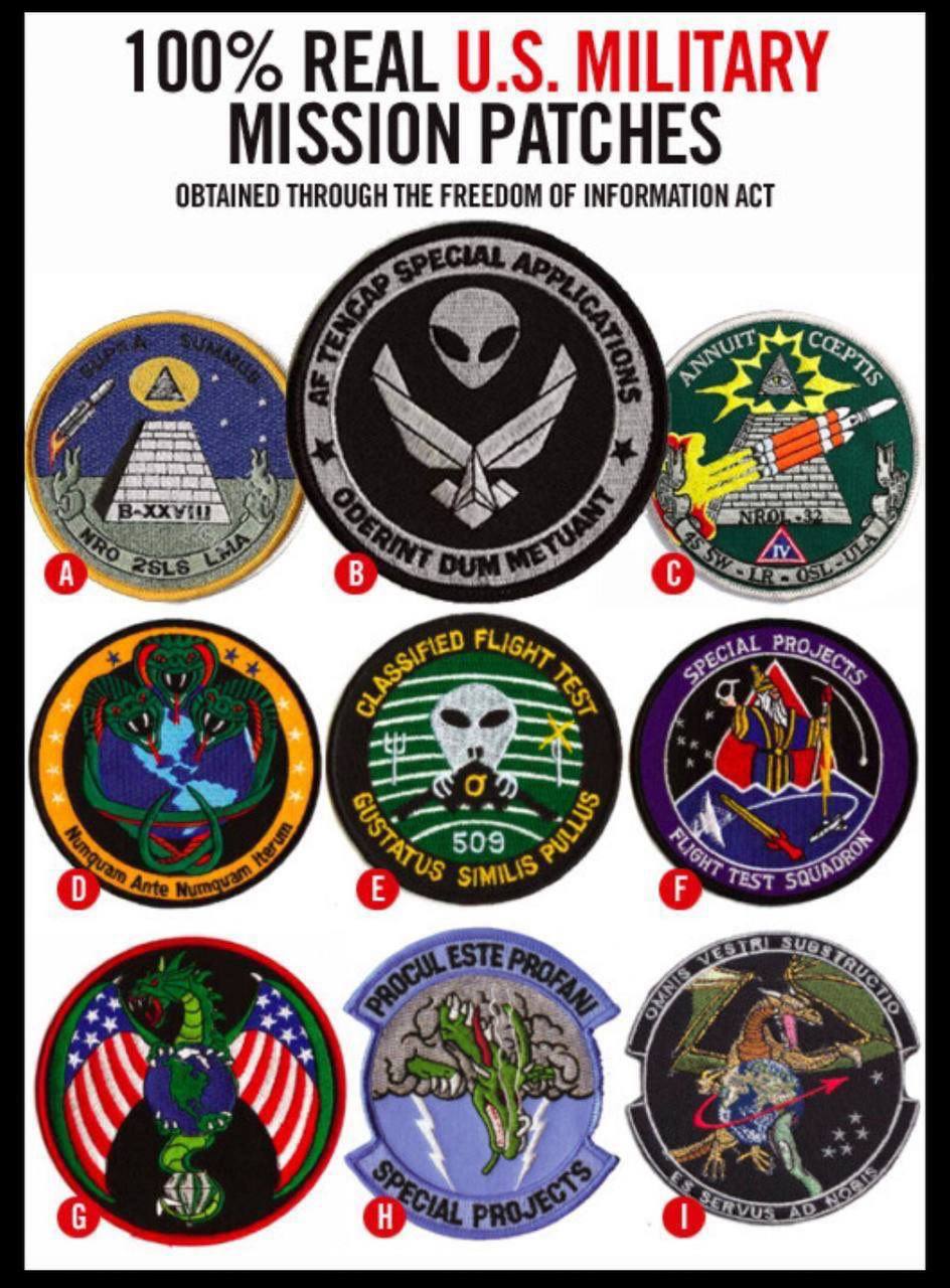 Dit zijn echte missie-emblemen van het Amerikaanse leger.